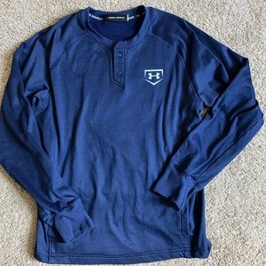 Men’s Adult Small Underarmour Shirt